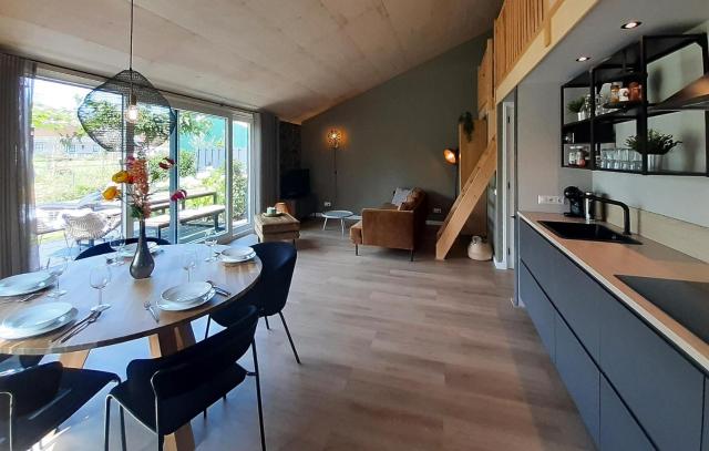 Lovely Home In Oostwoud With Wifi