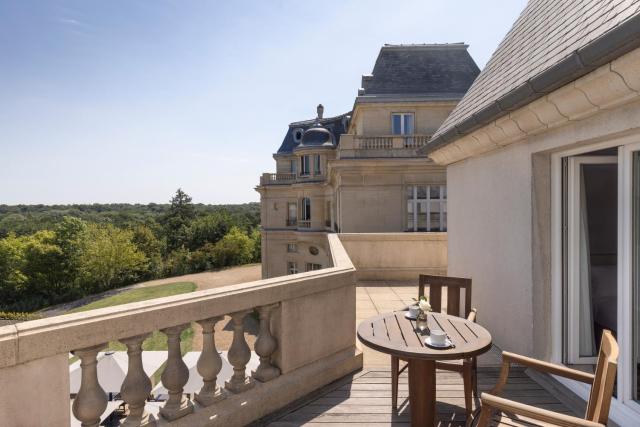 InterContinental Hotels Chantilly Chateau Mont Royal by IHG