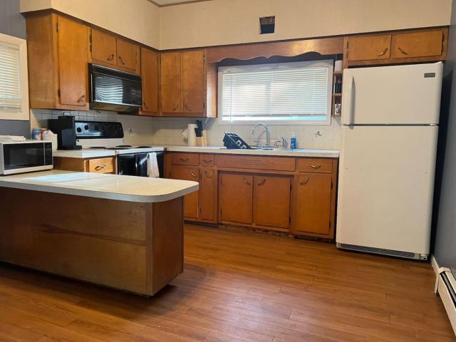 Beautiful Country Home 7 Beds Sleeps 9