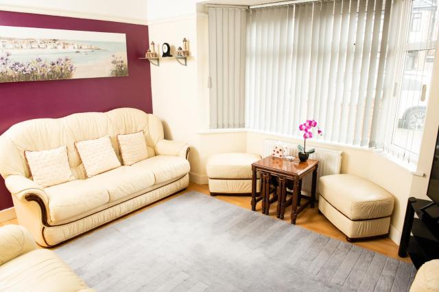 Stylish Retreat - 3Bed Bungalow in Central Leicester