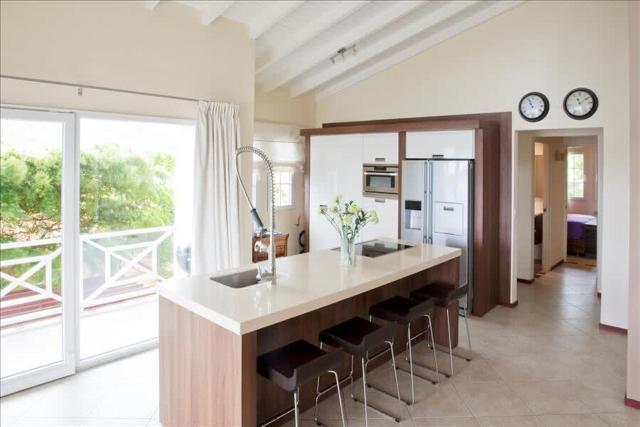 Masbango Appartement With View Of Spanish Water