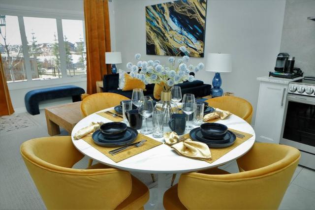 Private guest suite in South Calgary
