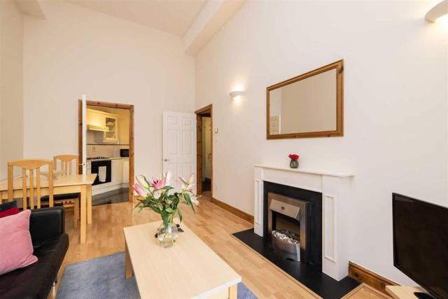Cozy Apartment Steps from Everything - Heart of Dublin