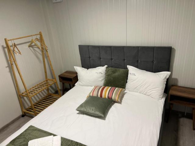 Emerald Chalet Bran