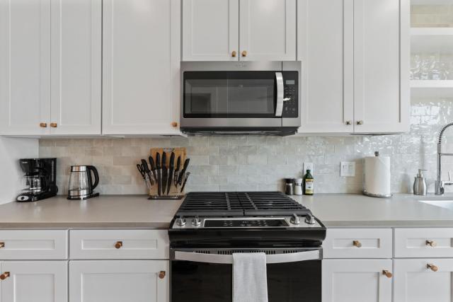 Outstanding Amenities-New Complex- Downtown Luxury