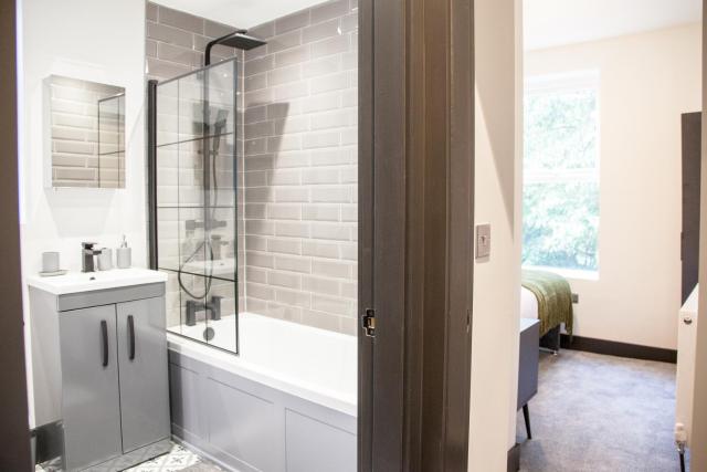 New! Stylish & Modern Home With Free Parking! Book Now!