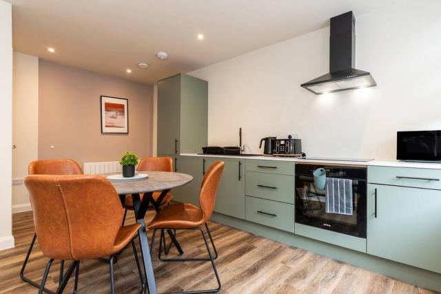 Den - Stylish 1-Bed Apartment 5