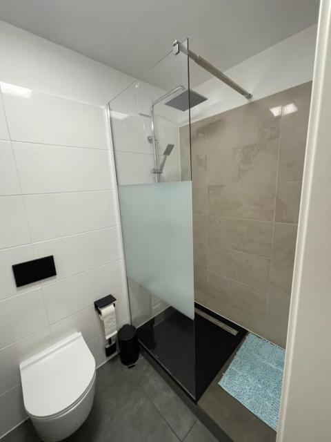 Aviators Guest House - Premium Room