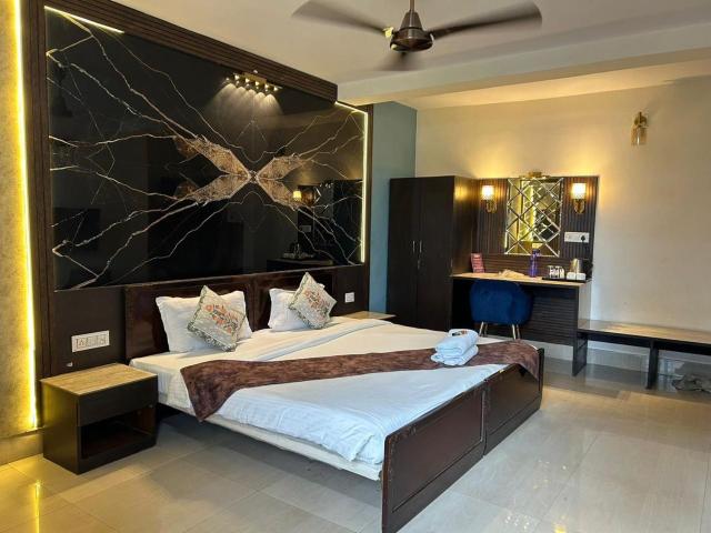The Aster Penthouse