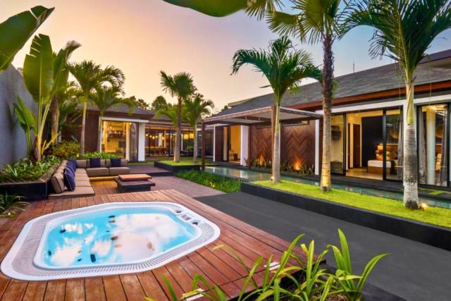 Tarachandra 5 BR Private Pool Villa