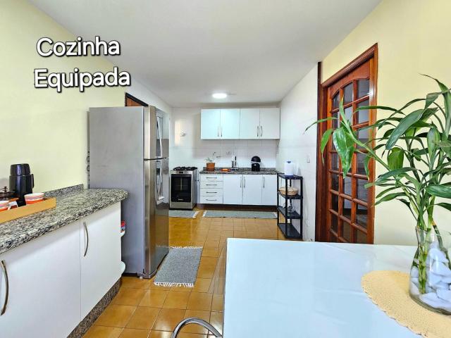 Casa Familiar 3 quartos 10 minutos centro