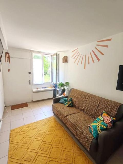 Le Sunshine - 2 people studio & Todler - Cosy - Porte des Lilas