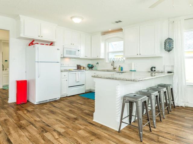 Just Take It Easy - Modern Decor, Chill Vibe!