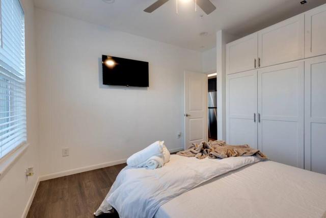 1 BR 1 BA Luxury - Museum District & Downtown HTX