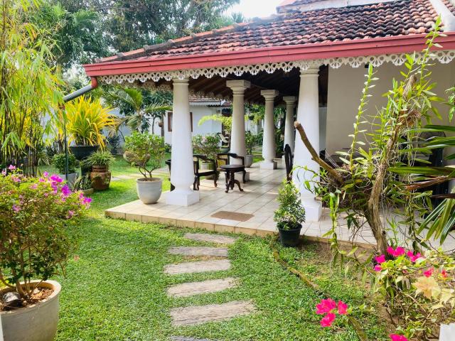 Sujeewani Villa