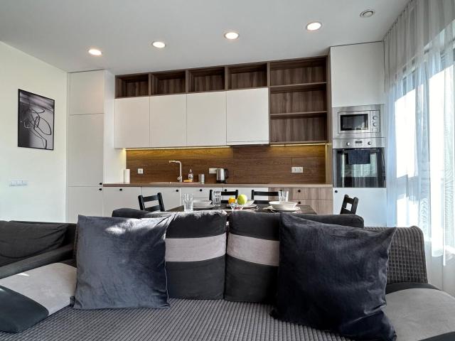 Your home - Spacious Apartment in City Center, with Balcony & Self Check-in