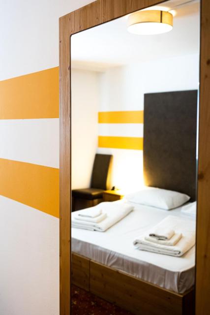 Lenas Donau Hotel