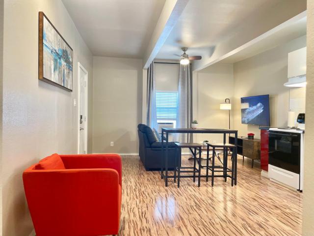 Delightful Location In Midtown! 10km to NRG Stadium-FIFA World Cup 2026