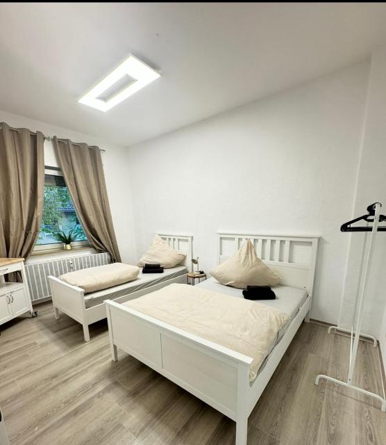Stylish & Relaxing Modernes Apartment mit Privatparkplatz