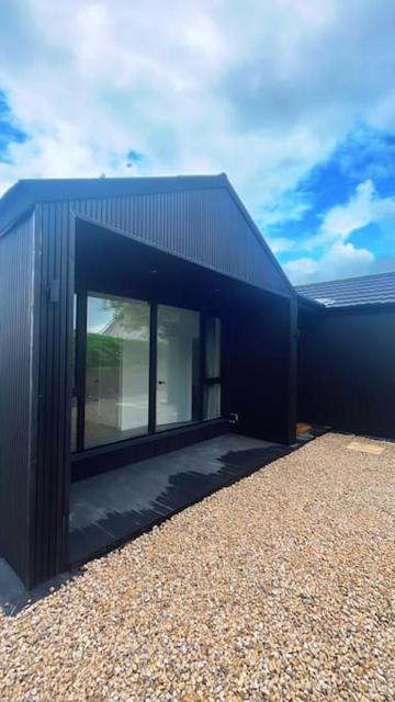 Deerpark 3 bed semi Sleeps 6 & Optional extra outdoor sauna