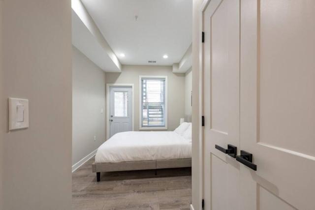 Modern LUX 2BR Apartment in DC with Patio