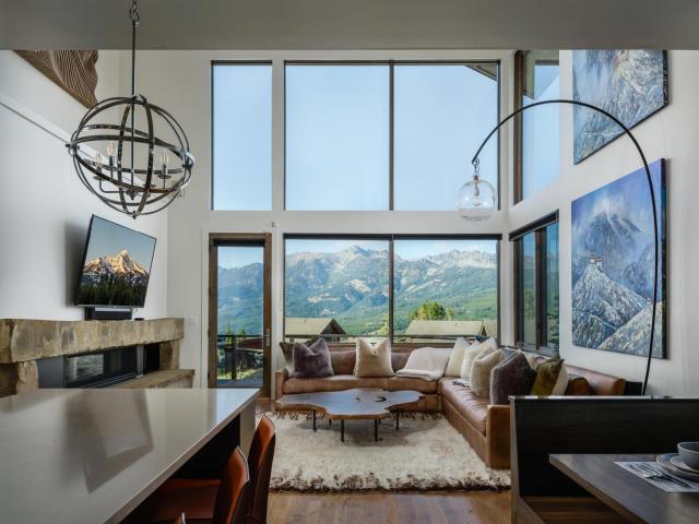 6 Silver Peaks