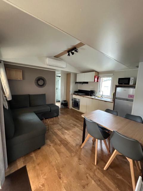Mobilhome dans les Pins