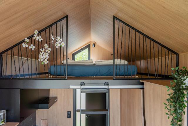 Luxe tinyhouse 2 op minicamping in waarde