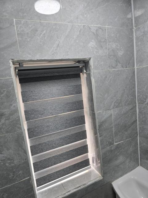 Manchester - House - Sleeps 6 - Parking - Garden