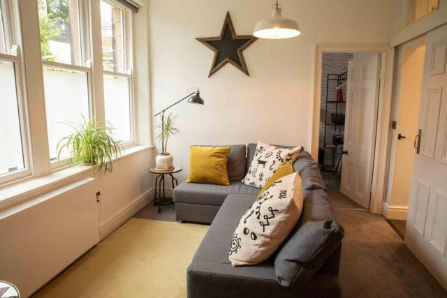 Luxury Ground Floor Flat, Uppermill, Saddleworth