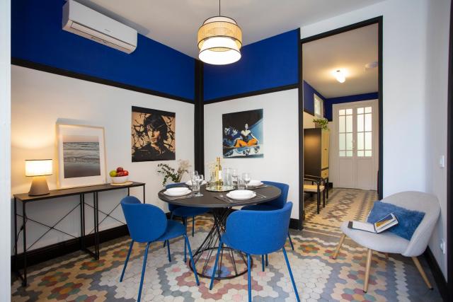 SingularStays Ca Iconic Living