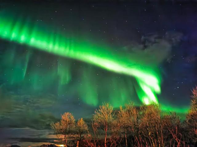 Northern Lights Apt Midtgaard, Kvaløya Tromsø Modern 2BR, Free Parking