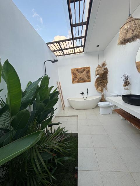 Villa Erita, stylish and beautiful villa in Nyang Nyang