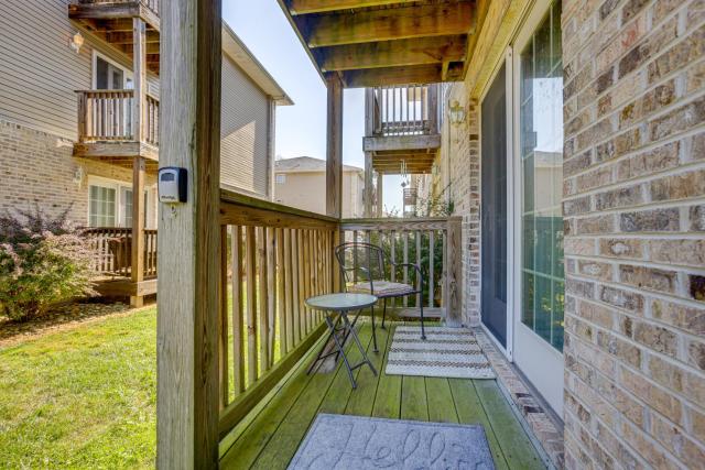 3 Mi to WVU: Condo w/ Deck in Morgantown