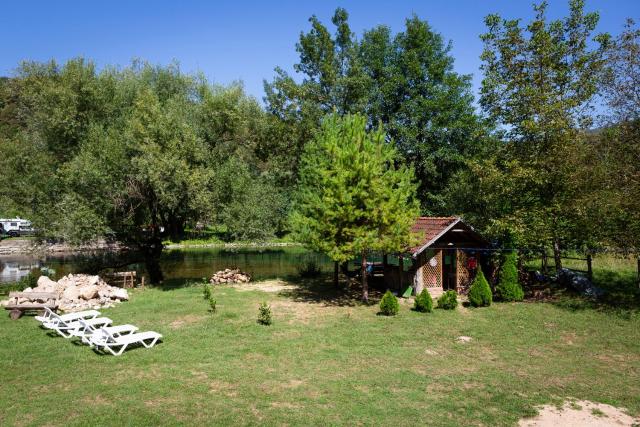Riverside Cabin Pisak