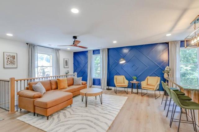 NashOasis 10 Min to DT, Gameroom, Huge Yard