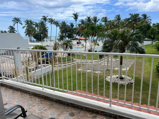Hobie Beachfront Apartment Isla Verde