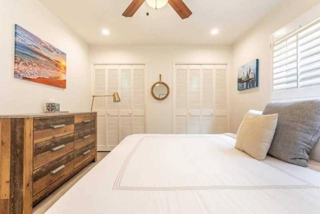 Walk 2 Beach, Parking, AC, WD,15min2LAX,Remodel