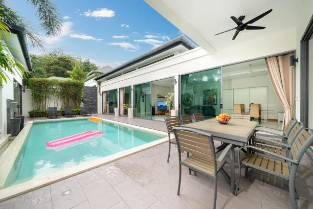 Relax & Enjoy Stay! Elegant 3BR Pool Villa Talosy