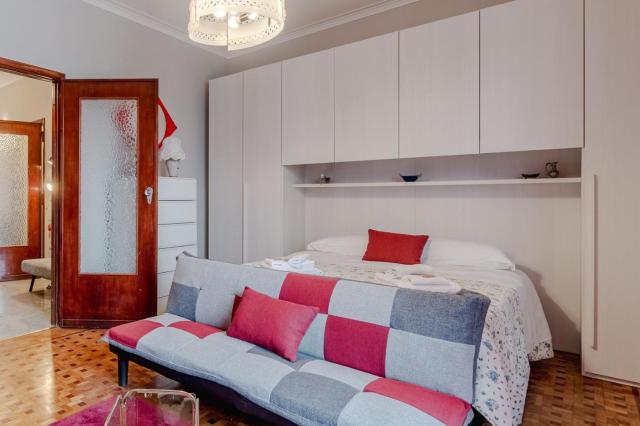 GuestHost - MM Carducci Comfy Apartment with Terrace