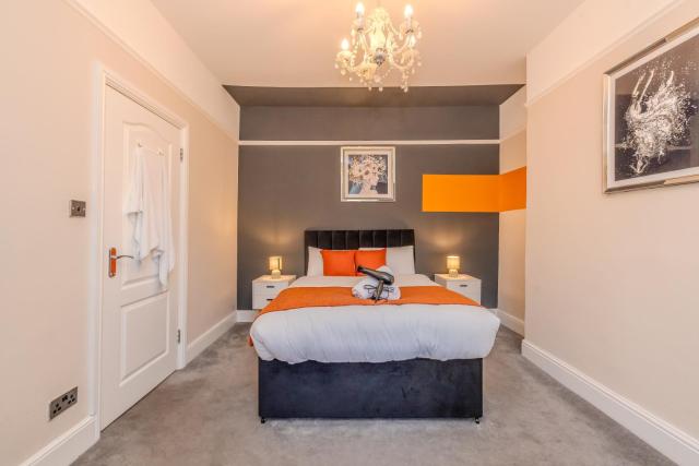 Central Brighton 2Bedroom 1 Bathroom Flat Next to Brighton Beach