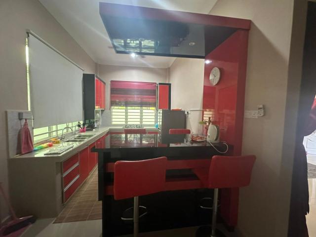 Qairina Homestay