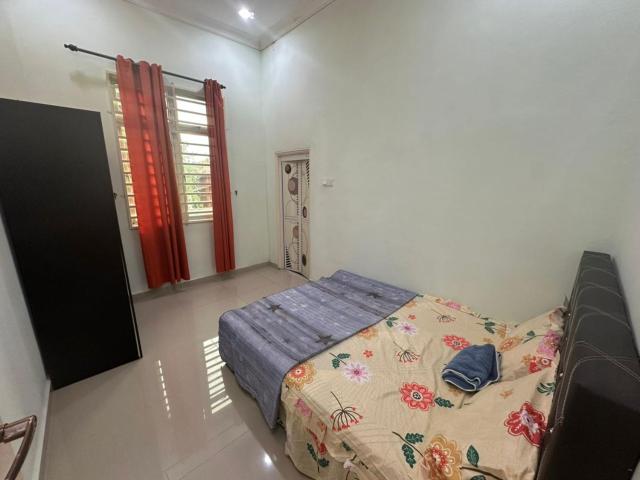 Qairina Homestay