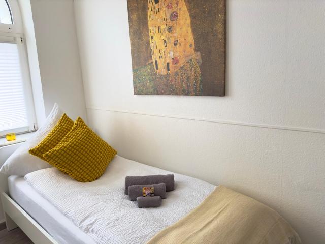 Möbliertes Apartment in Herne-Mitte mit Parkplatz, Arbeitsplatz, WLAN- Super Anbindung an Autobahnen und ÖPNV -Für 1bis 3 Personen