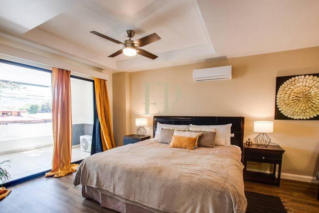 CR MARIPOSA RENTALS Santa Ana Centro 2BR with Terrace Walk Everywhere