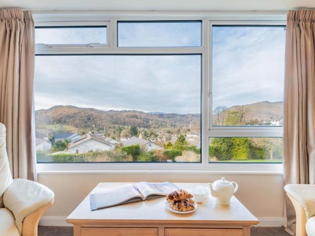 3 Bed in Ambleside oc-sz040