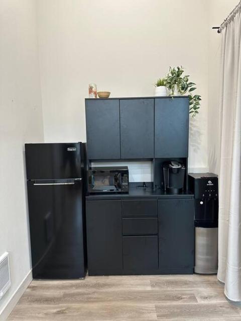 Charming Seattle Apt Near Lumen Field and Tmobile Park