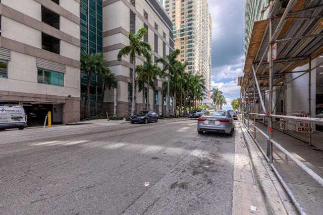 Spacious 29th Floor 1 BED 1 BTH Brickell Ocean View