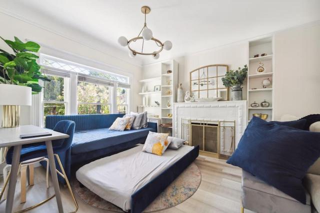 Luxury Retreat with Private Au Pair Suite