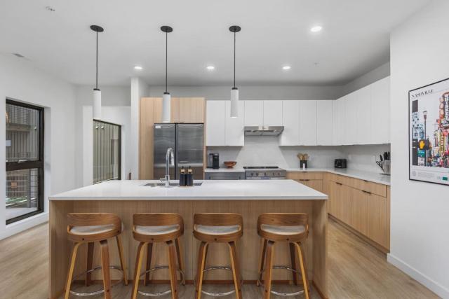 Luxury in The Gulch with Patio Pool Walk to Broadway